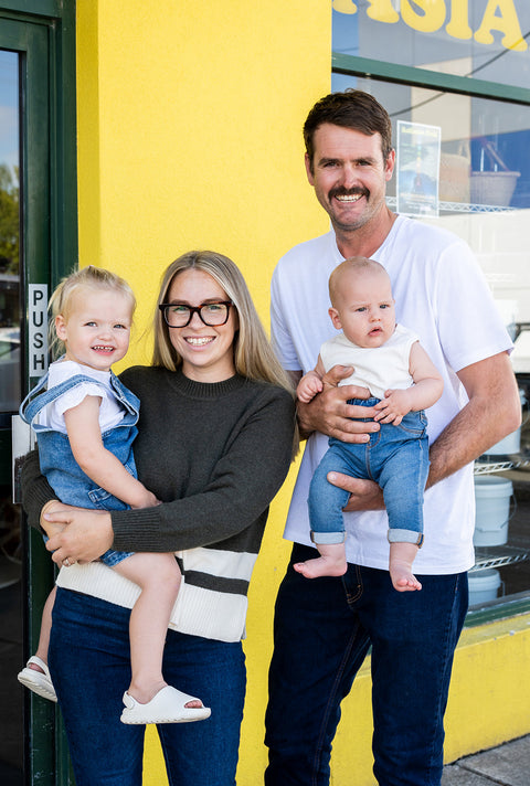 Save money. Cut waste. Eat well. Premium pantry staples delivered fresh from our Albury store to your door.